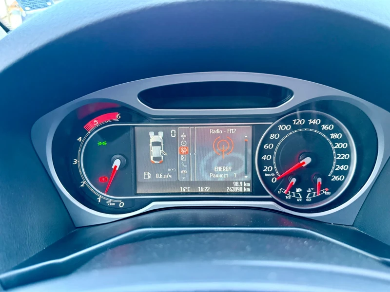 Ford Mondeo 2.0 TDCi TITANIUM, снимка 16 - Автомобили и джипове - 52522432