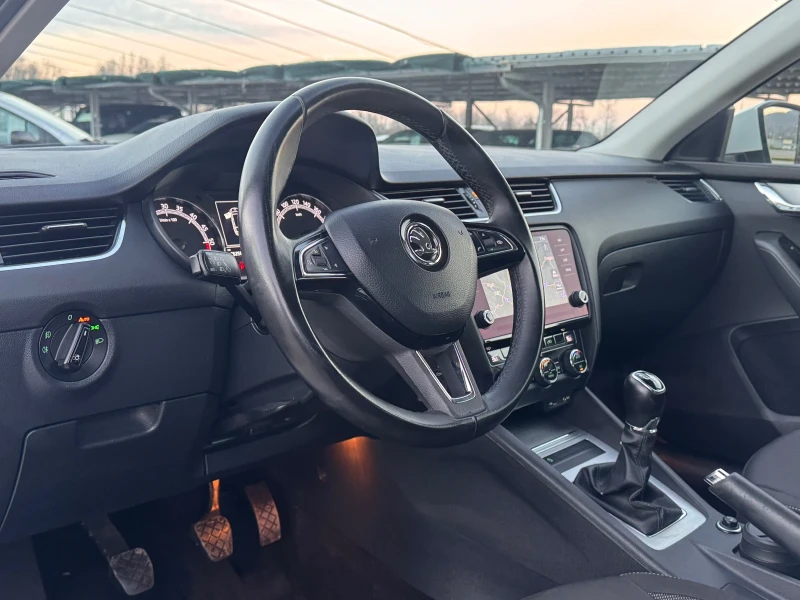 Skoda Octavia 1.6TDI ИТАЛИЯ, снимка 8 - Автомобили и джипове - 52806412