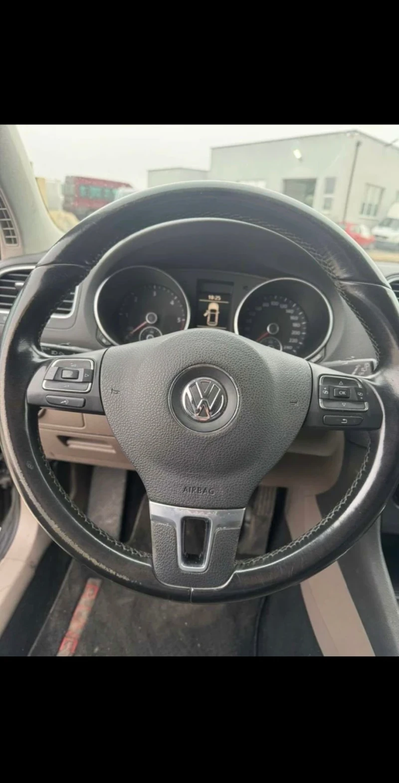 VW Golf, снимка 4 - Автомобили и джипове - 52959278