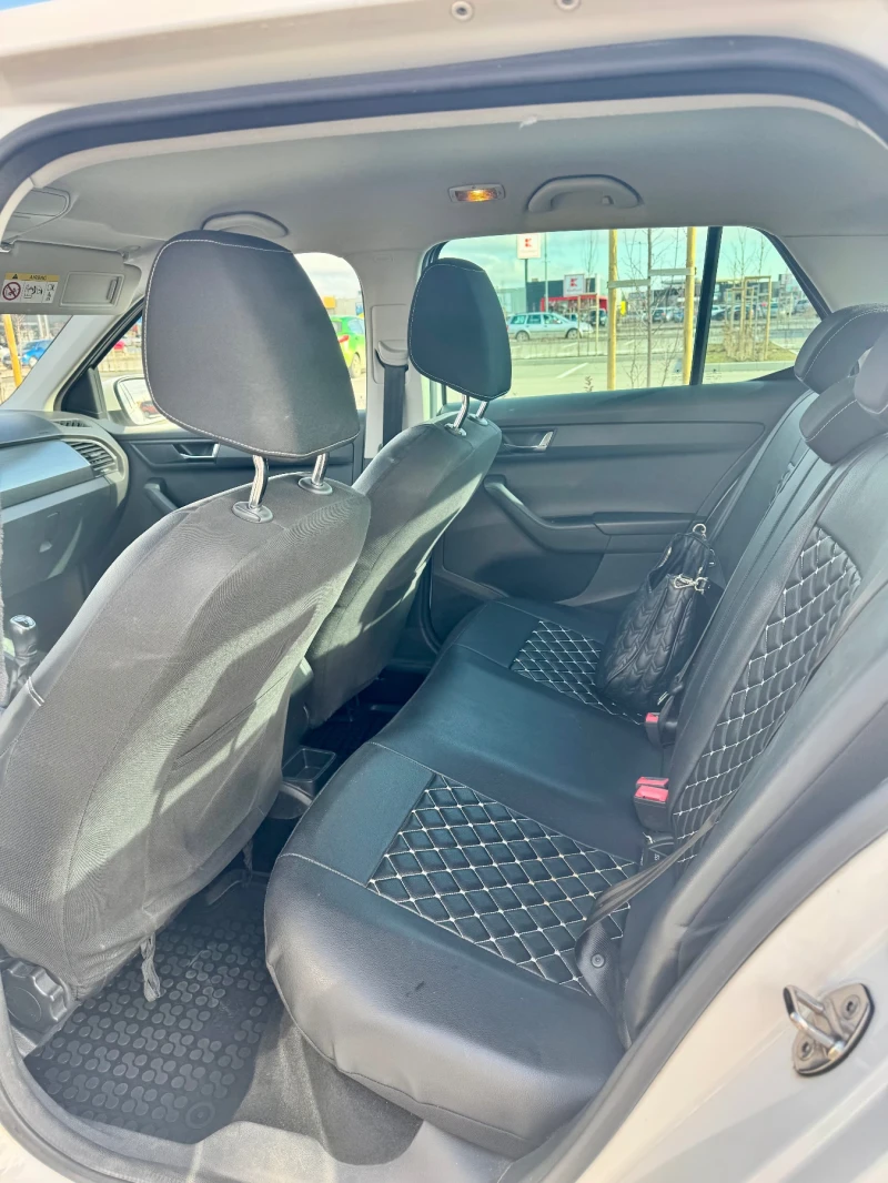 Skoda Fabia Style 1.0 TSI Бензин III (NJ3) Каско Регистрация, снимка 16 - Автомобили и джипове - 53131590