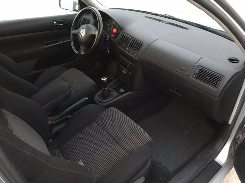 VW Golf 1.9 4x4, снимка 4 - Автомобили и джипове - 36968449