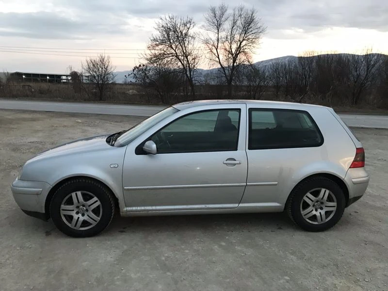 VW Golf 1.9 4x4, снимка 2 - Автомобили и джипове - 36968449