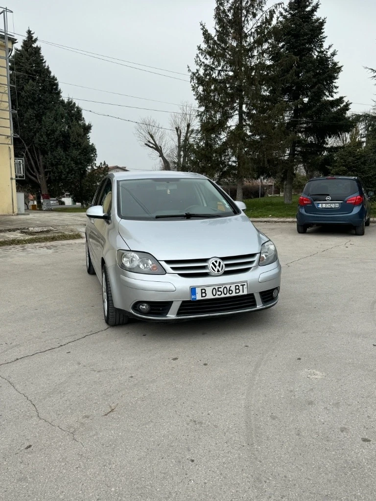 VW Golf Plus, снимка 1 - Автомобили и джипове - 47393453