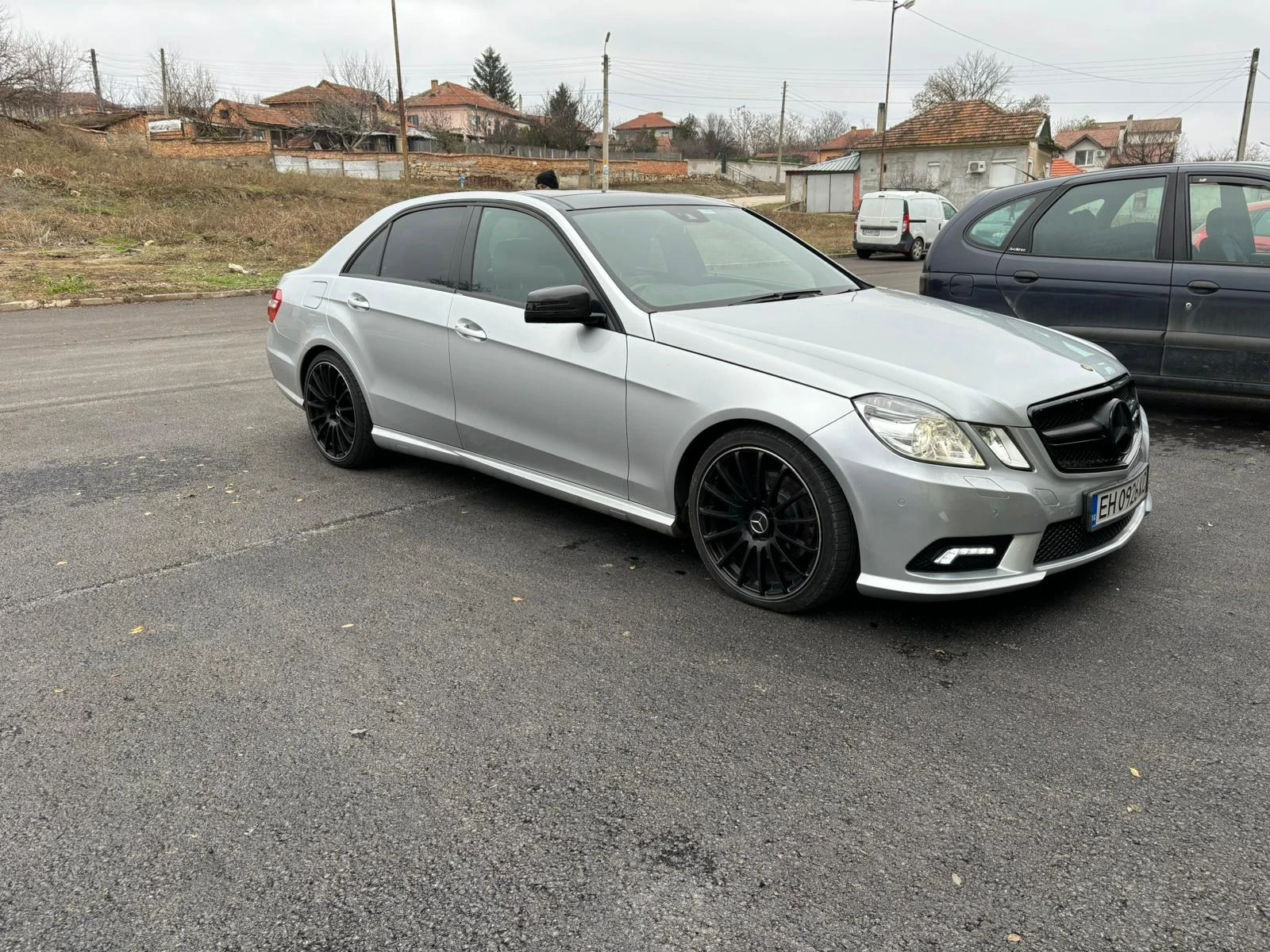 Mercedes-Benz E 350  - изображение 2