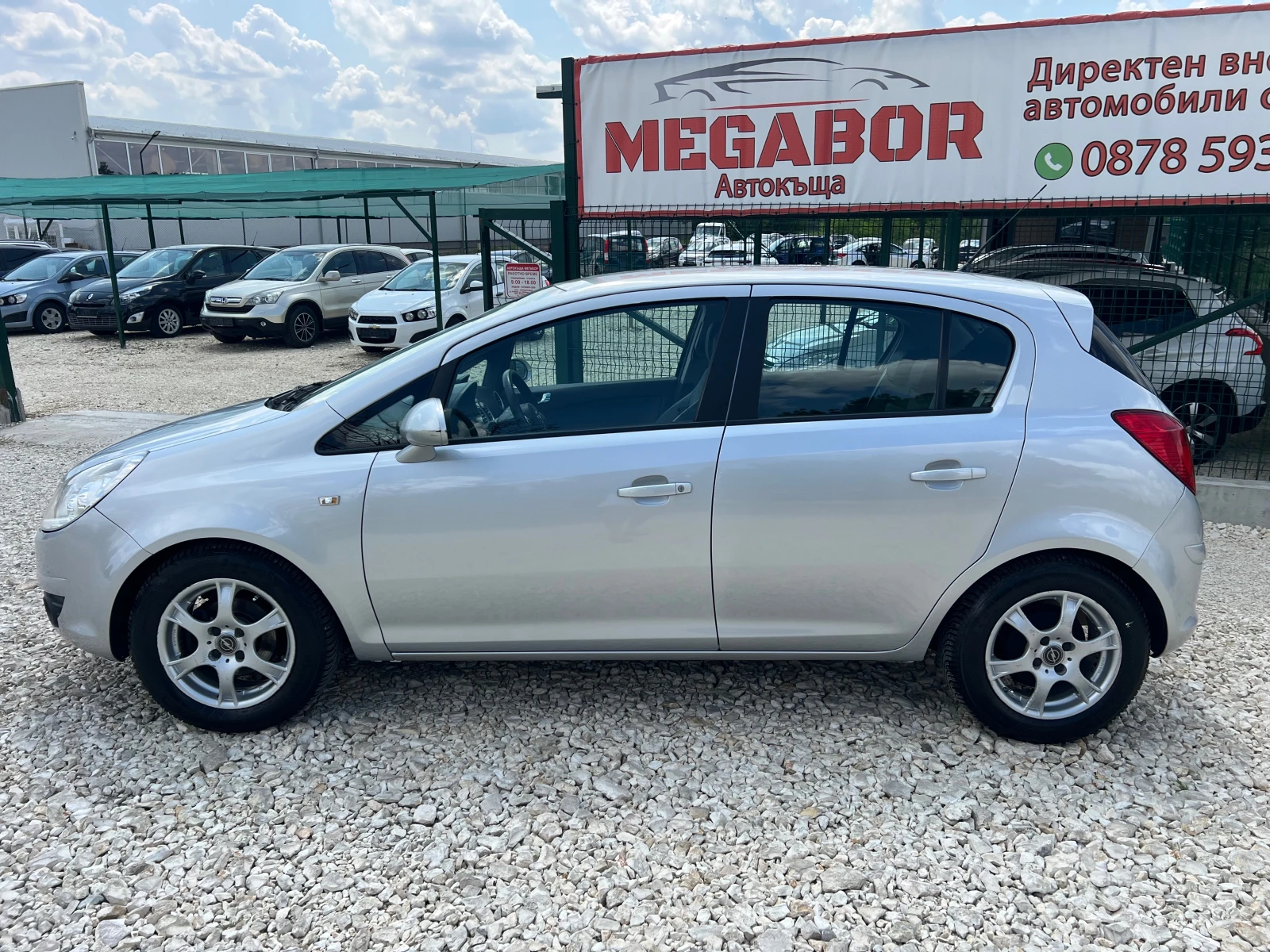 Opel Corsa 1.4i/90p.s-Cosmo-1ви собственик - изображение 7