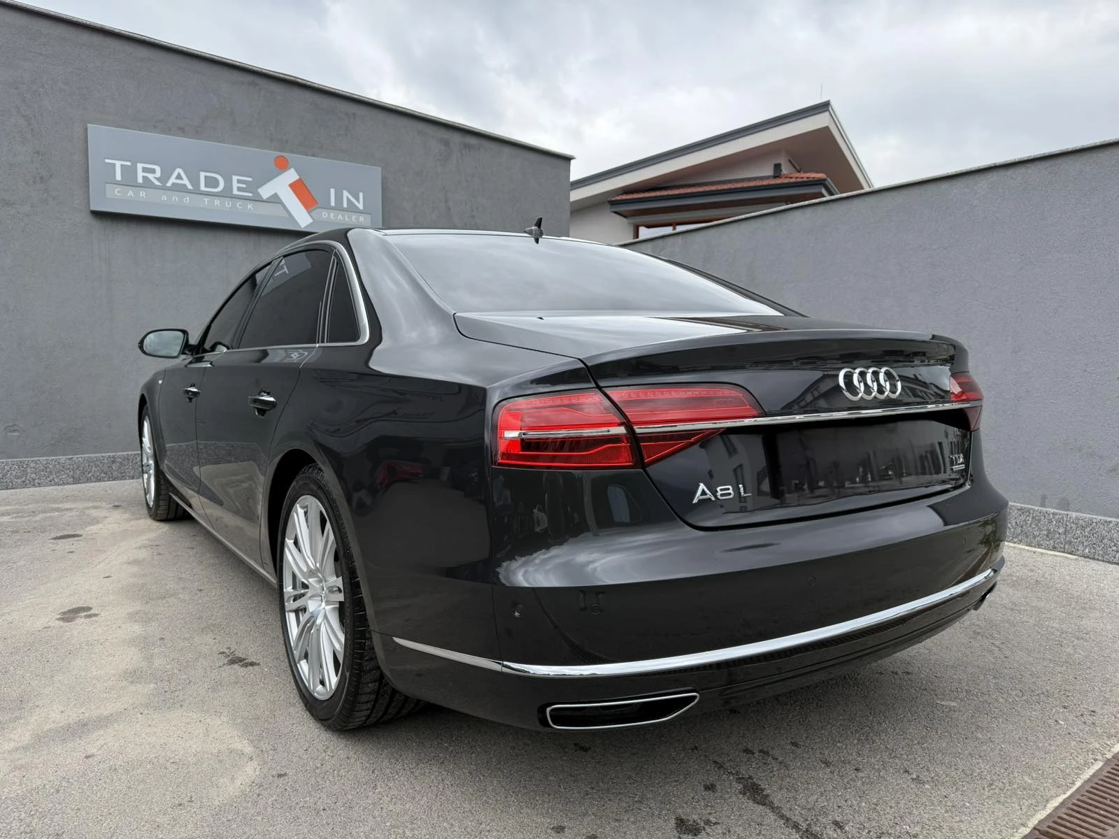 Audi A8 L 4.2 TDI V8 PRESIDENT - изображение 6