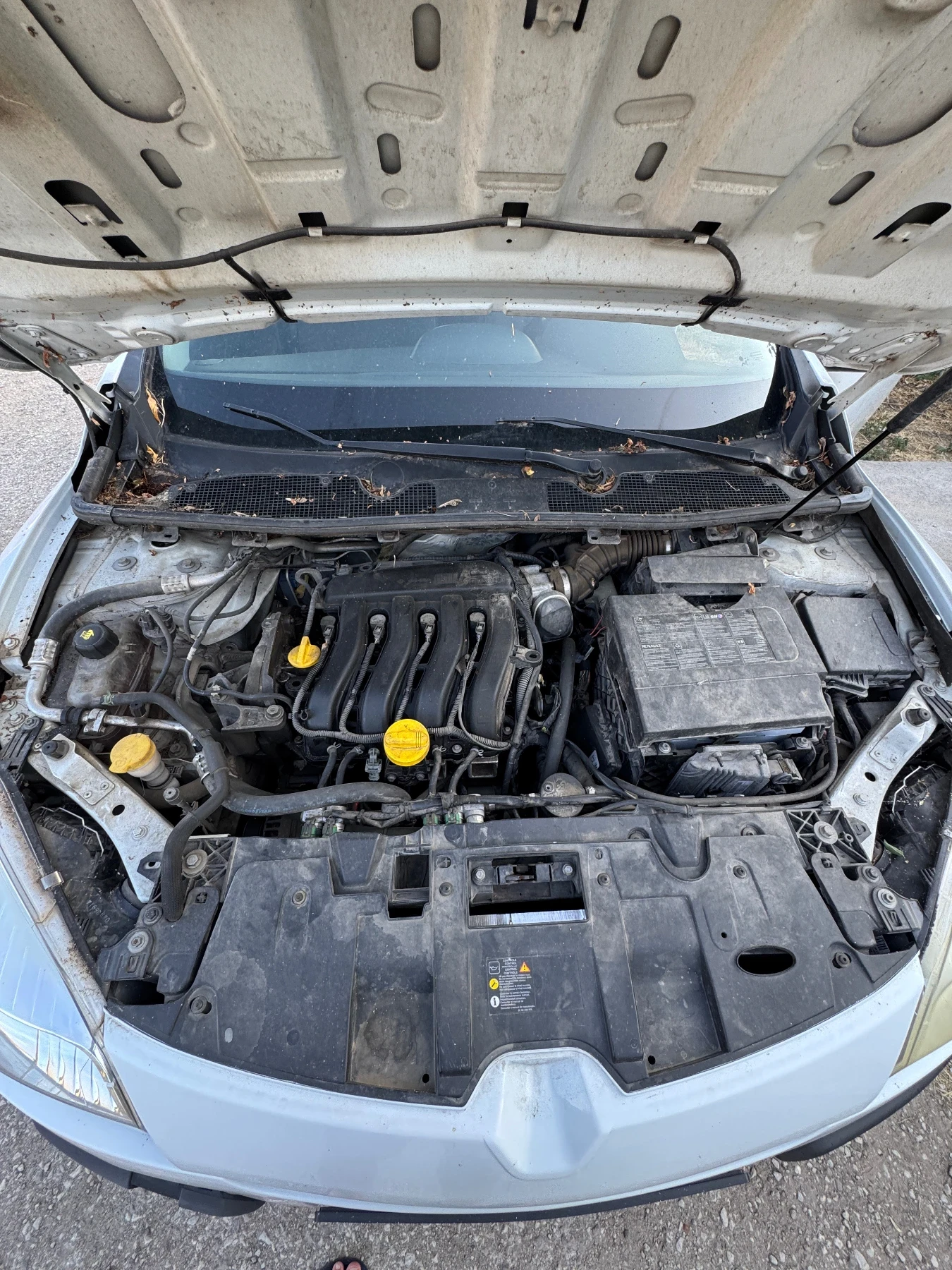 Renault Megane Renault Megane III 1.6 16V - изображение 9