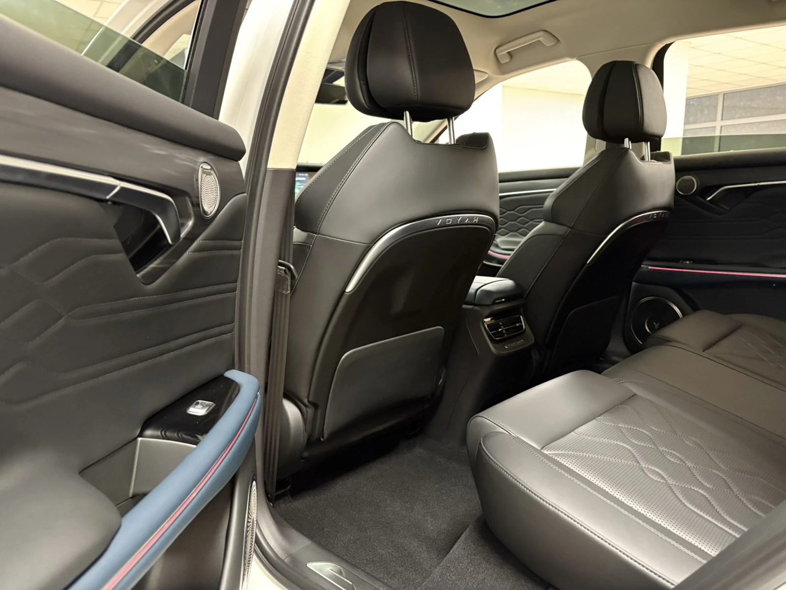 Voyah Free Voyah Free ELECTRIC 107kWh 4х4 - изображение 10