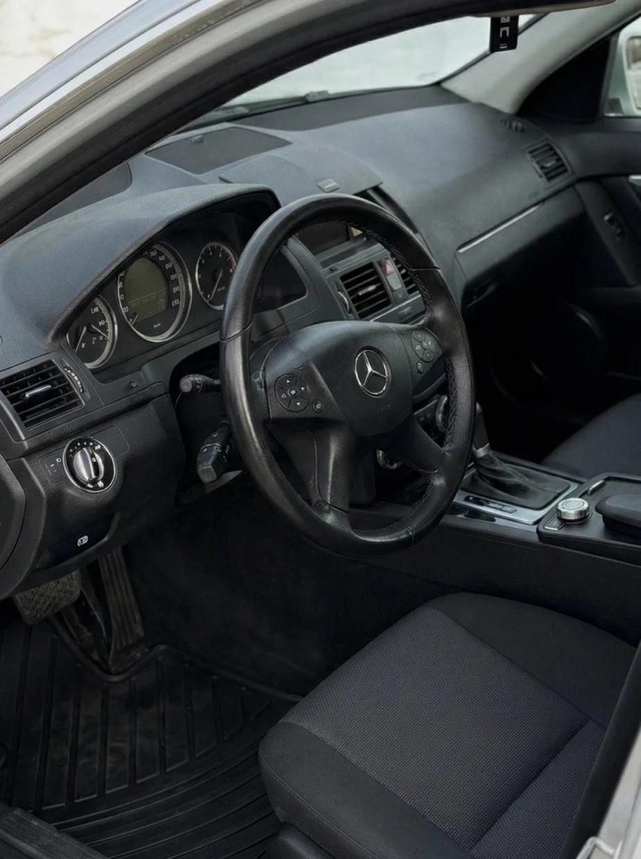 Mercedes-Benz 220, снимка 6 - Автомобили и джипове - 54040768