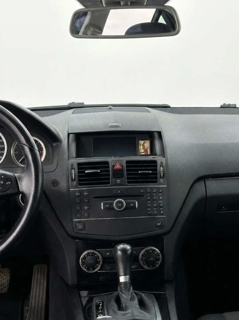 Mercedes-Benz 220, снимка 4 - Автомобили и джипове - 54040768