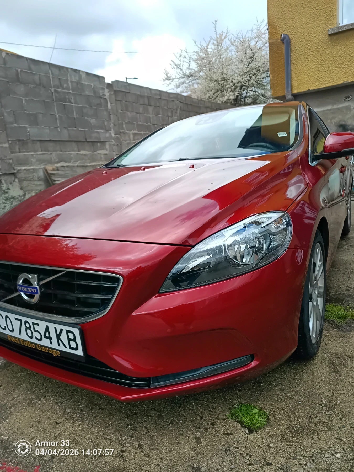 Volvo V40, снимка 2 - Автомобили и джипове - 54141335