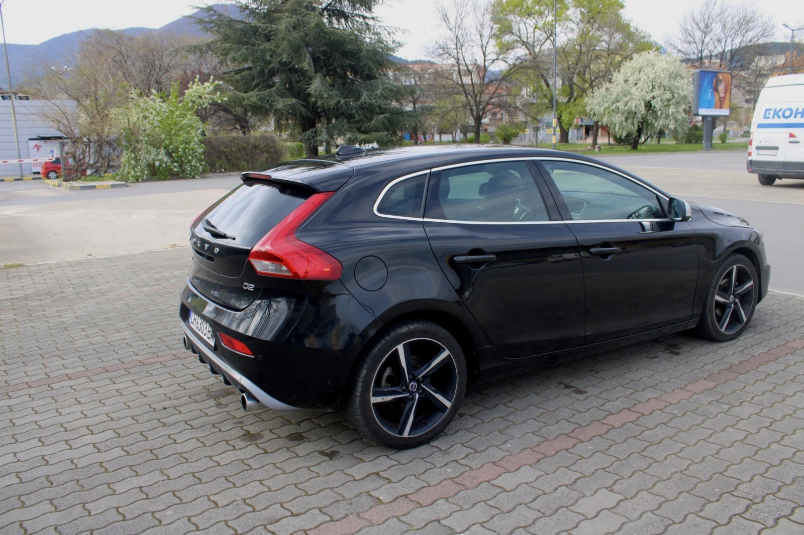 Volvo V40, снимка 7 - Автомобили и джипове - 54184923