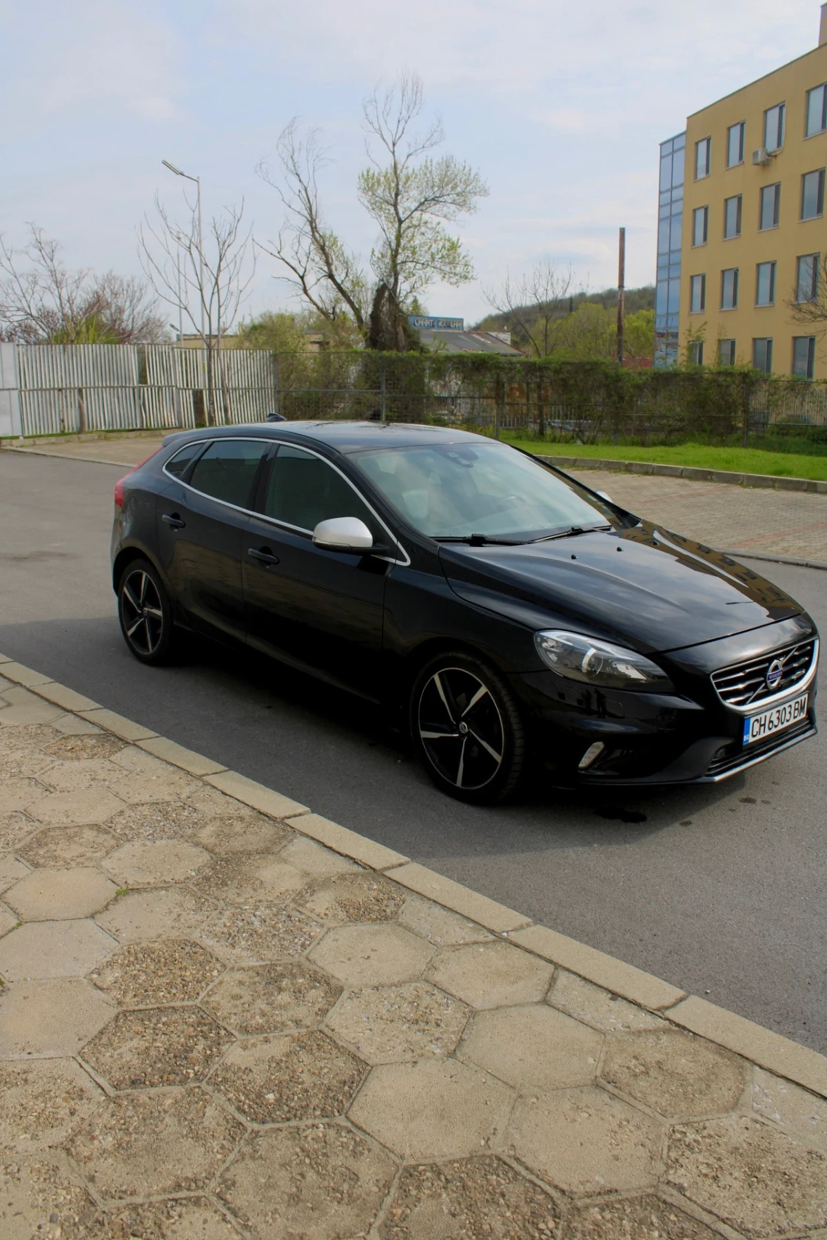 Volvo V40, снимка 6 - Автомобили и джипове - 54184923