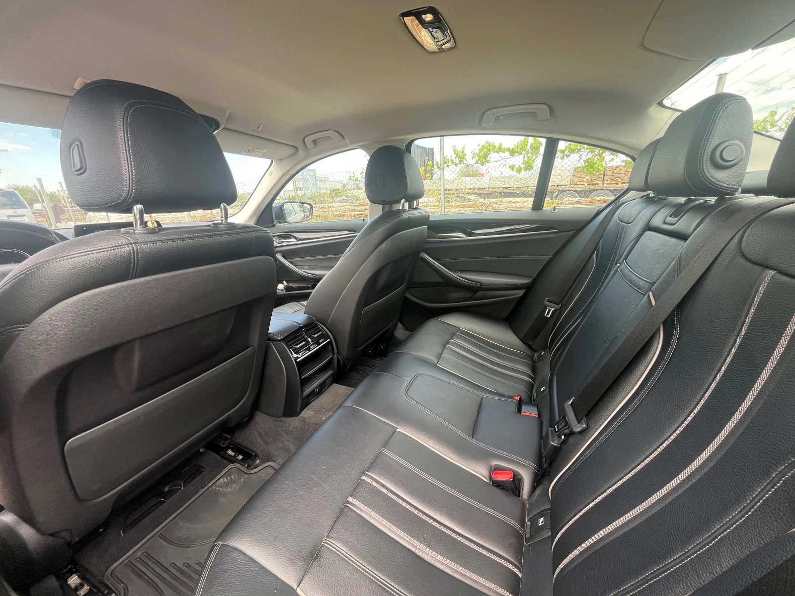 BMW 530 530xd, снимка 12 - Автомобили и джипове - 54572110