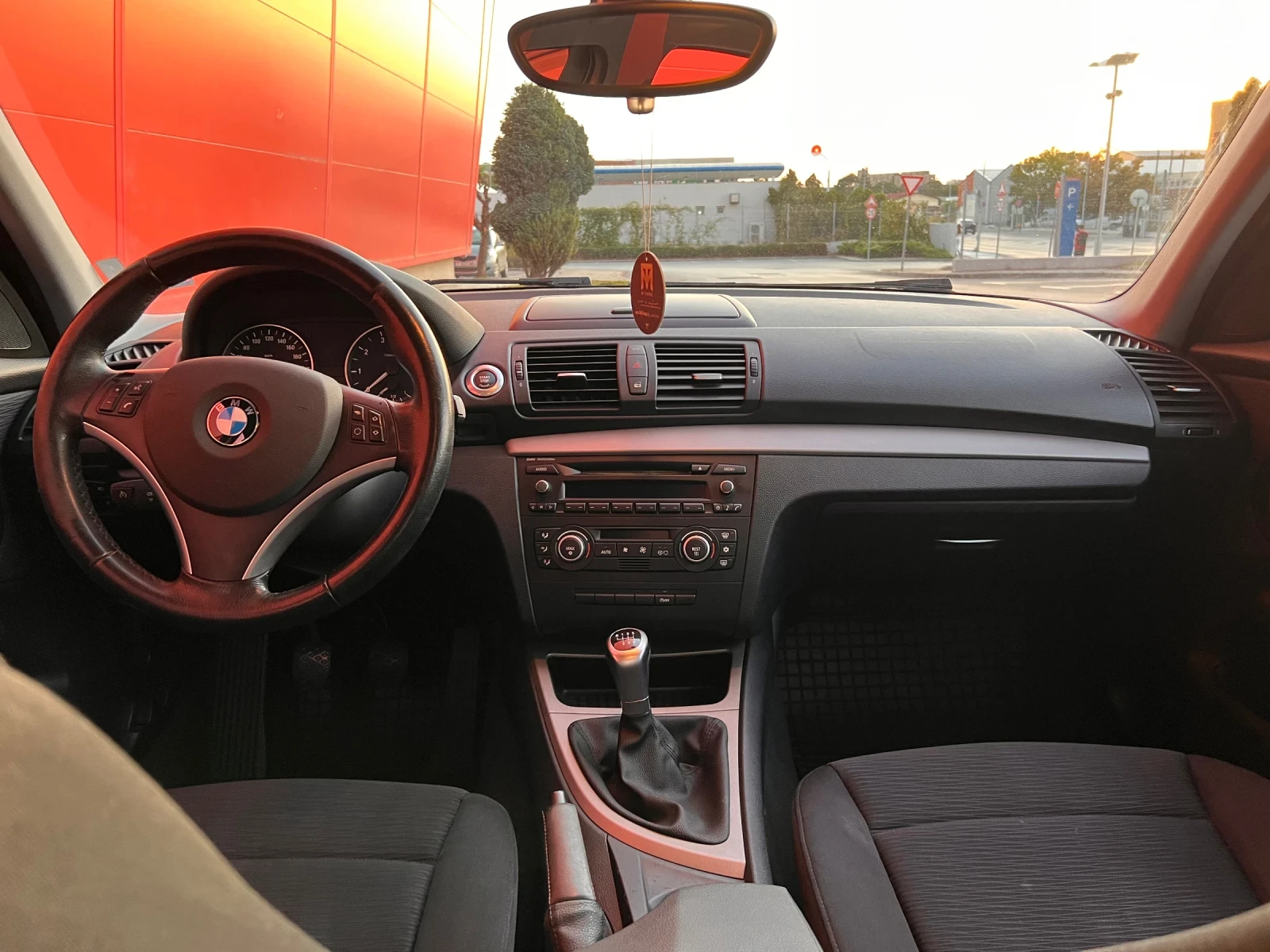 BMW 116, снимка 6 - Автомобили и джипове - 54606650