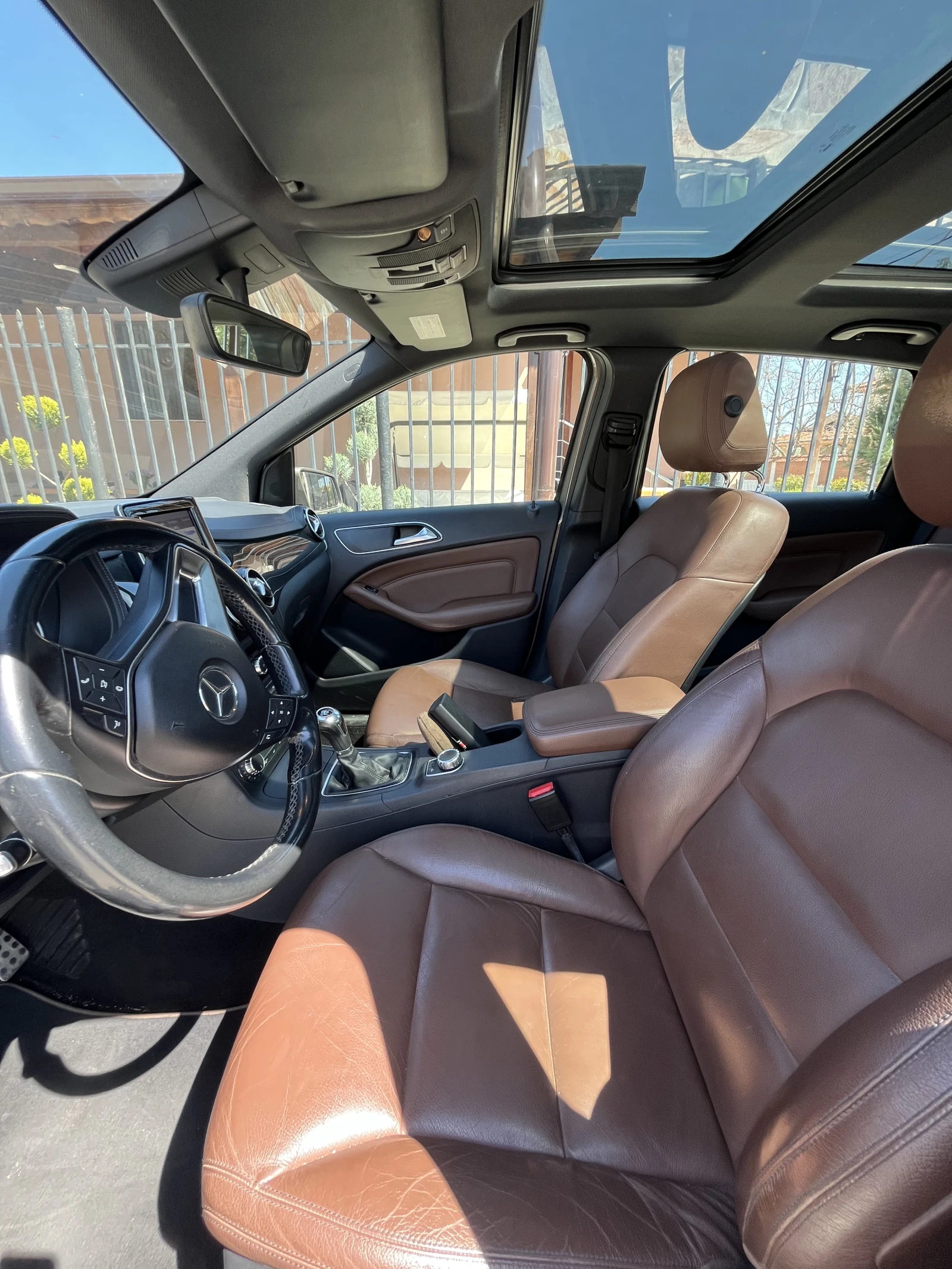 Mercedes-Benz B 180, снимка 12 - Автомобили и джипове - 55269173