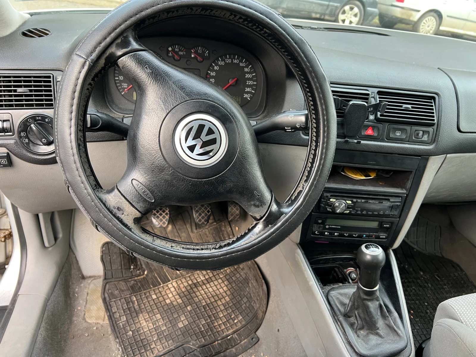 VW Golf, снимка 7 - Автомобили и джипове - 55374273
