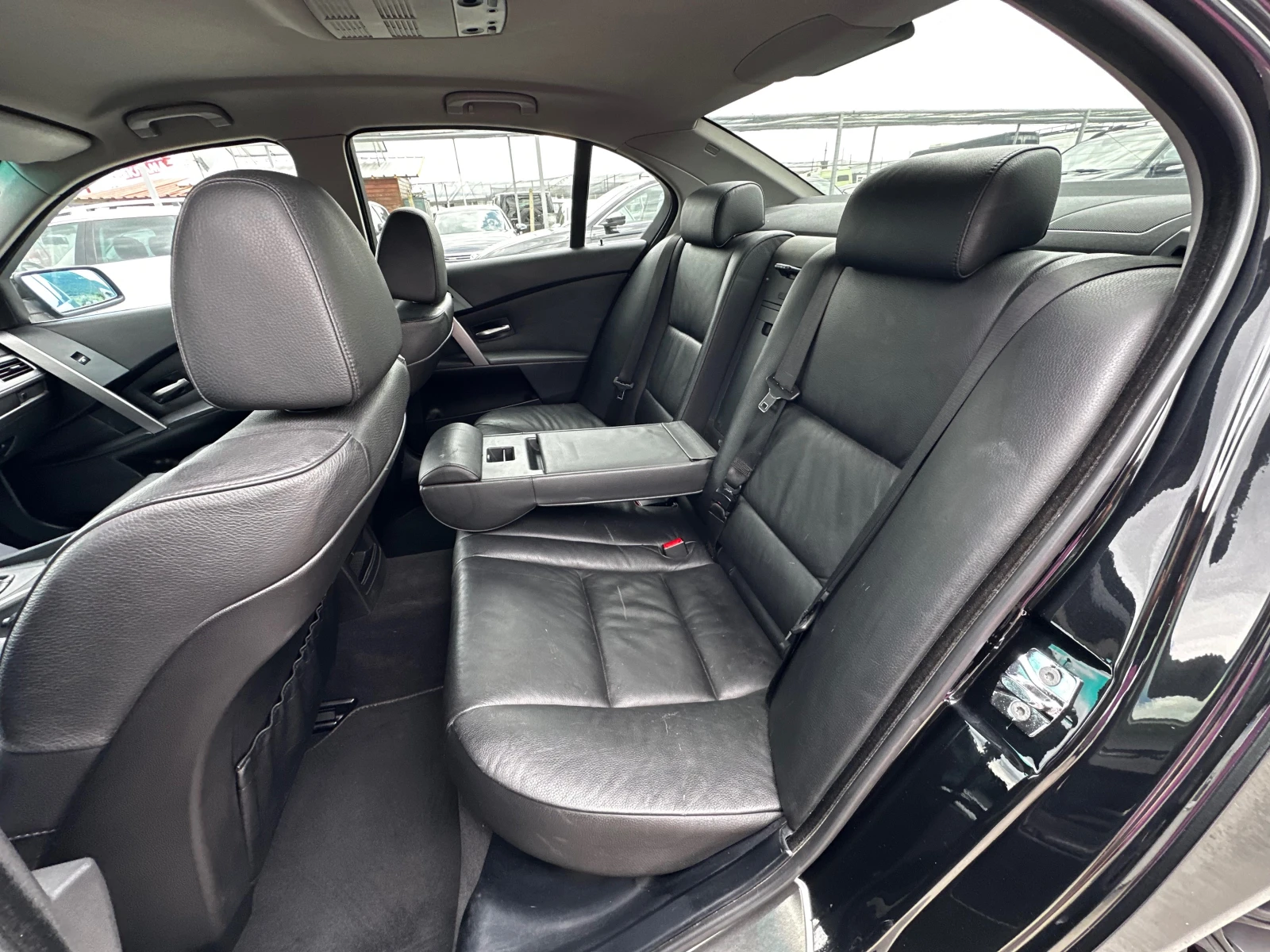 BMW 530 D 218к.с Sport M, снимка 15 - Автомобили и джипове - 55393946