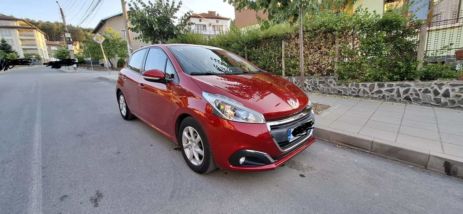 Peugeot 208 1.2, снимка 2 - Автомобили и джипове - 55648038