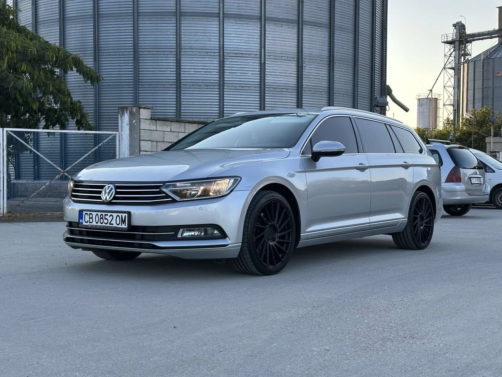 VW Passat, снимка 2 - Автомобили и джипове - 55771834