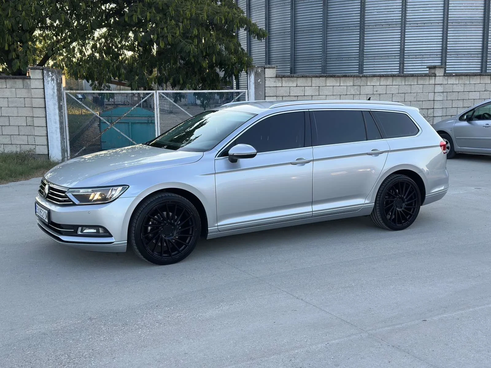 VW Passat, снимка 3 - Автомобили и джипове - 55771834