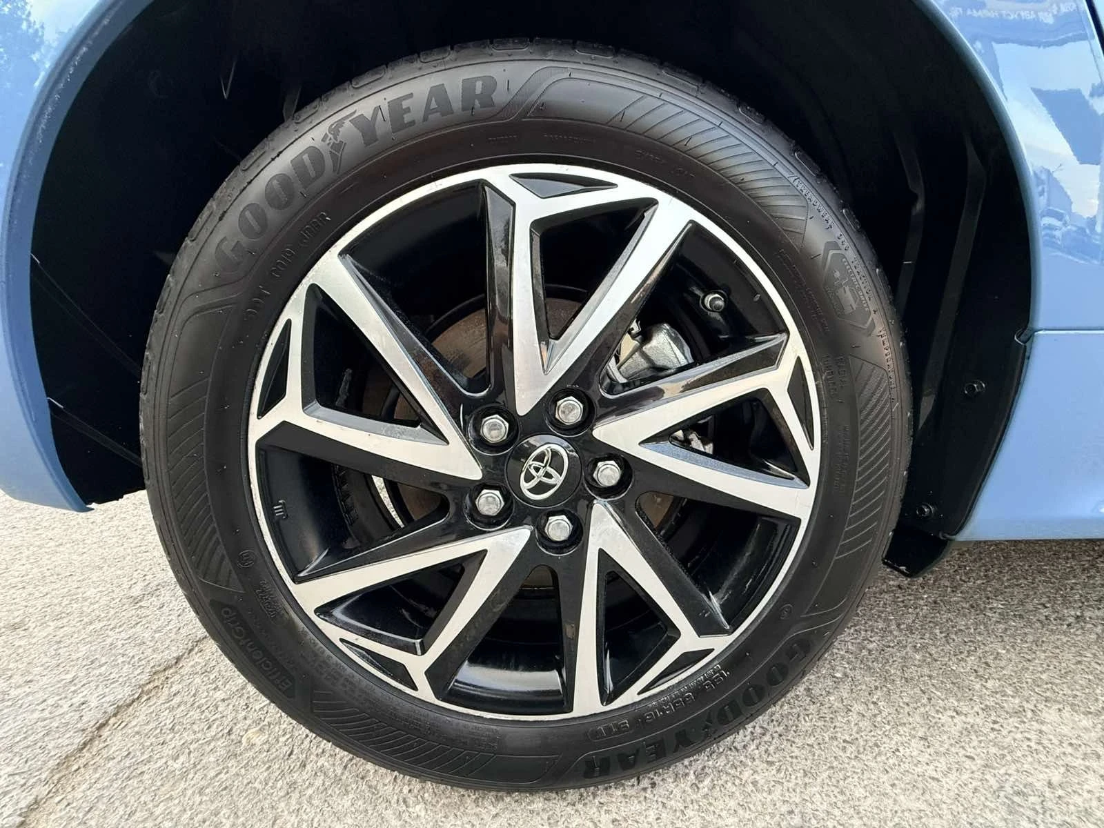 Toyota Yaris HYBRID FULL LED HSD, снимка 13 - Автомобили и джипове - 55849539