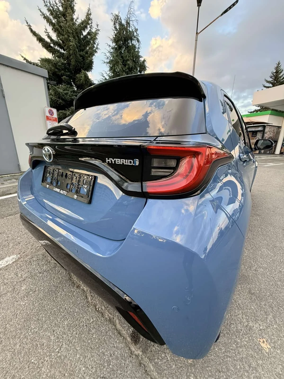 Toyota Yaris HYBRID FULL LED HSD, снимка 14 - Автомобили и джипове - 55849539