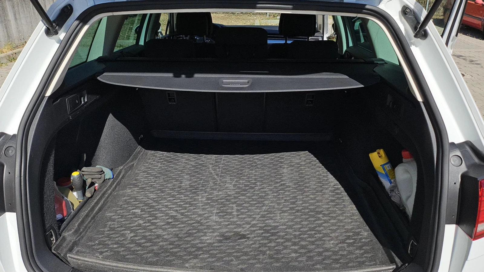 VW Passat, снимка 14 - Автомобили и джипове - 55958759