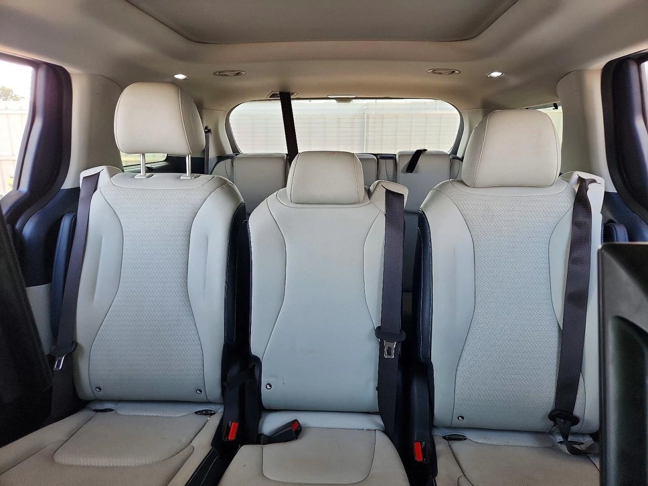 Kia Carnival 3.5l Sx Prestige, снимка 10 - Автомобили и джипове - 56041213