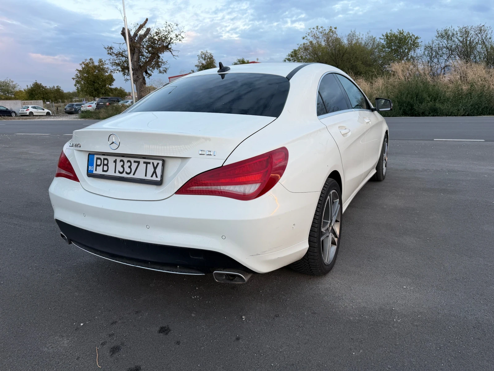 Mercedes-Benz CLA 220 2.2 CDI, снимка 4 - Автомобили и джипове - 56706629