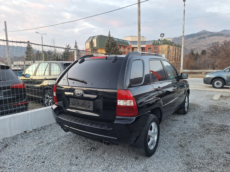 Kia Sportage 2.0 CRDI 4X4, снимка 5 - Автомобили и джипове - 48802416