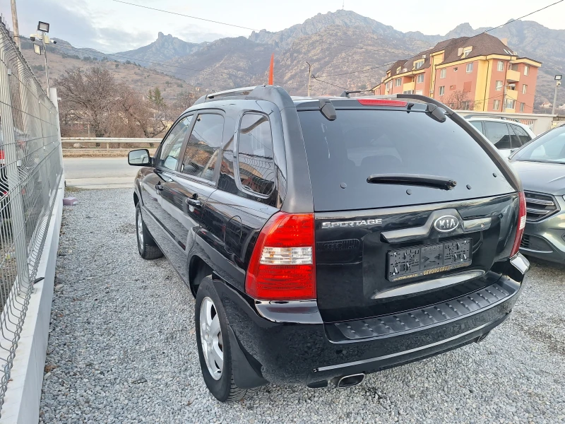 Kia Sportage 2.0 CRDI 4X4, снимка 7 - Автомобили и джипове - 48802416