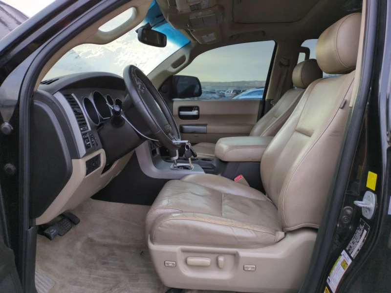 Toyota Sequoia 5.7* Подгрев* JBL* Кожа* Перфектна на газ* , снимка 7 - Автомобили и джипове - 49045233