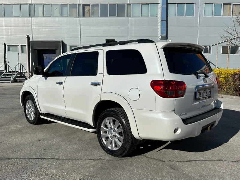 Toyota Sequoia 5.7i 386 к.с., снимка 3 - Автомобили и джипове - 49586964