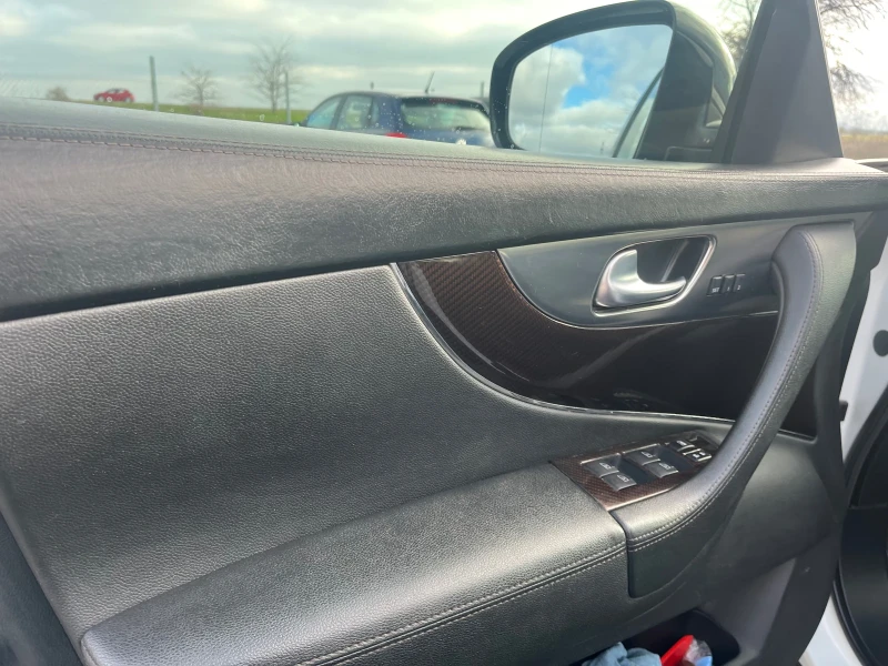 Infiniti Fx 37 Limited Edition 13/100, снимка 14 - Автомобили и джипове - 52906810