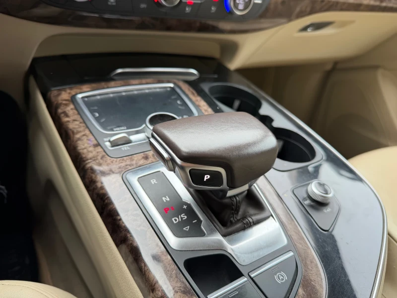 Audi Q7 БАРТЕР* Matrix* Digital* , снимка 12 - Автомобили и джипове - 53419464