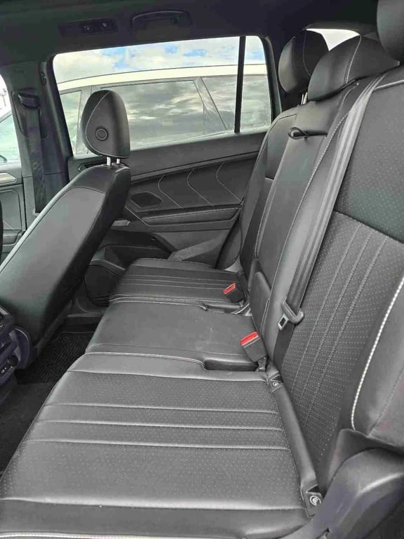 VW Tiguan * Comfortline R Line Black Edition * CARFAX * БЕЗ  - изображение 8