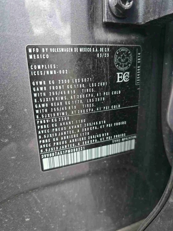 VW Tiguan * Comfortline R Line Black Edition * CARFAX * БЕЗ  - изображение 9