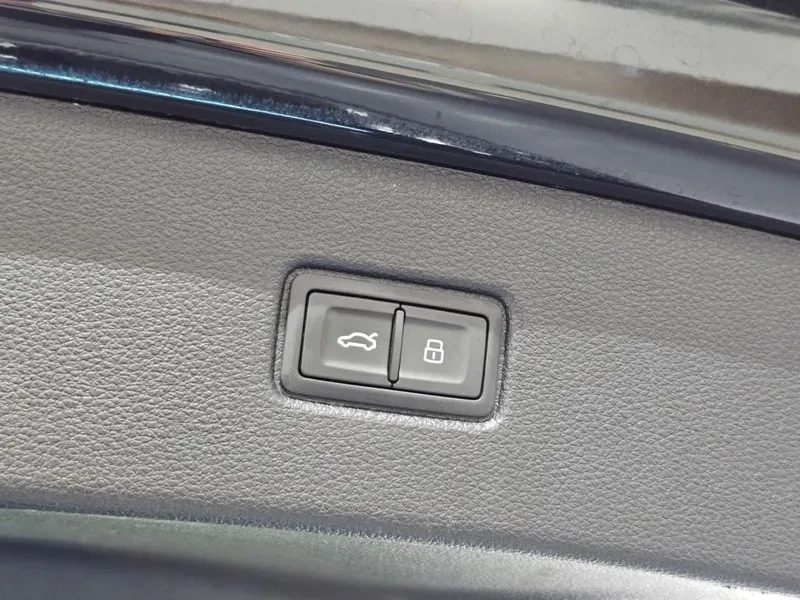 Audi Q7 3.0 TDI Quattro - САМО 30% АВАНС, снимка 16 - Автомобили и джипове - 55951548