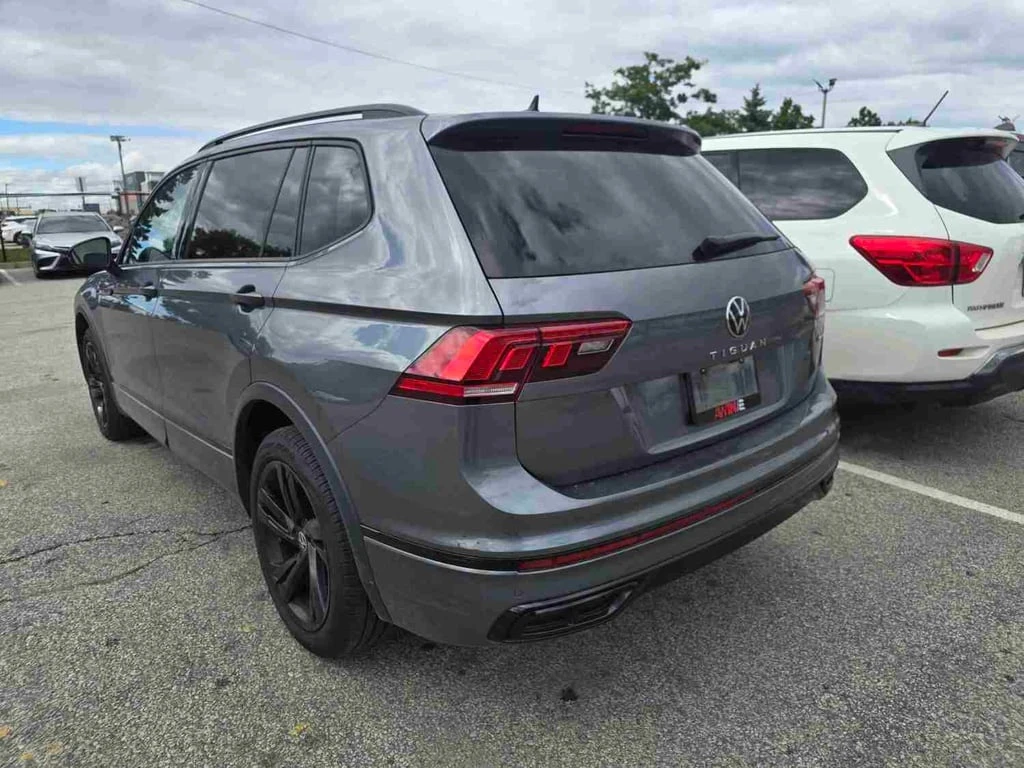 VW Tiguan * Comfortline R Line Black Edition * CARFAX * БЕЗ  - изображение 2