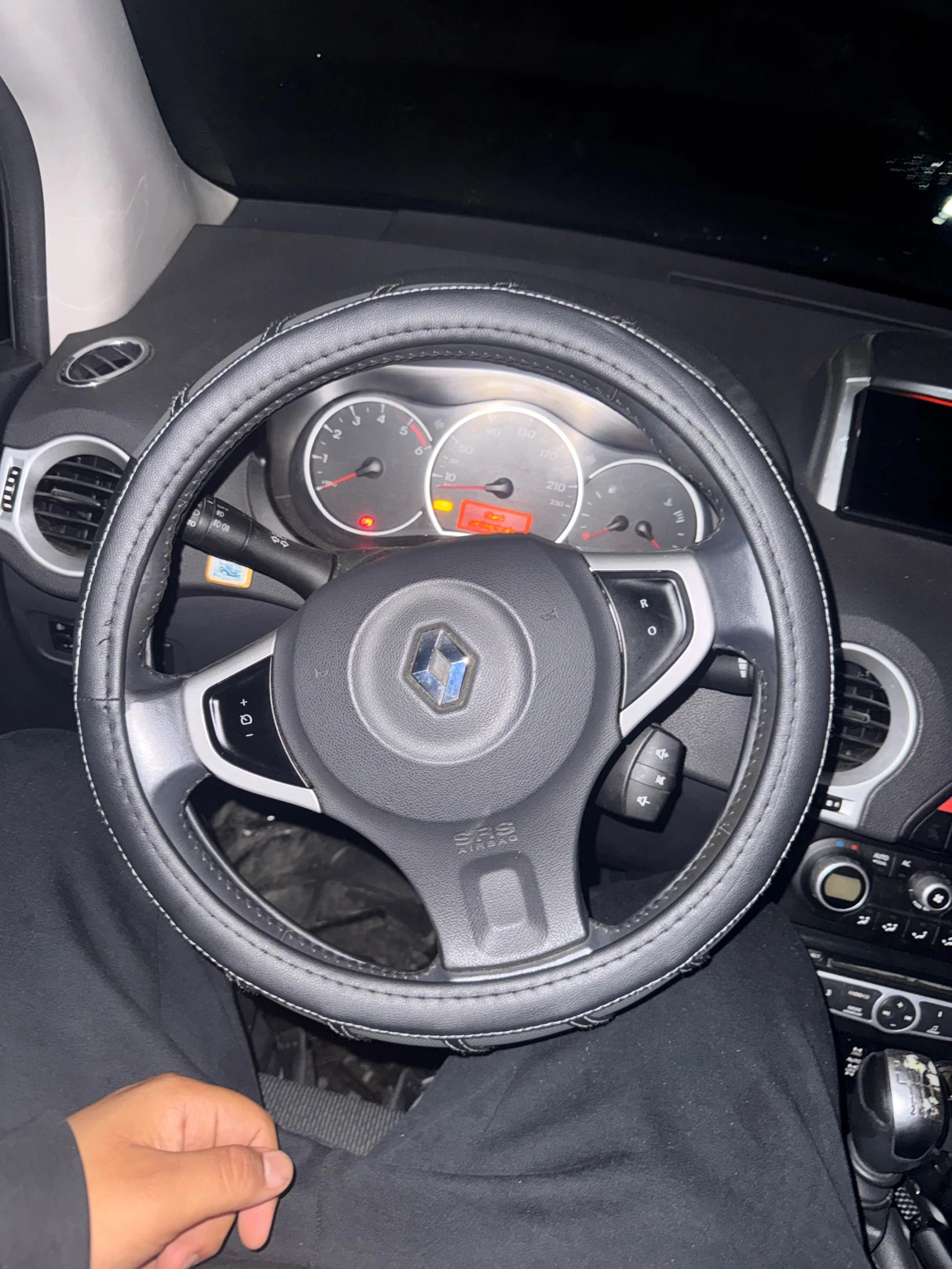 Renault Koleos, снимка 11 - Автомобили и джипове - 53715637