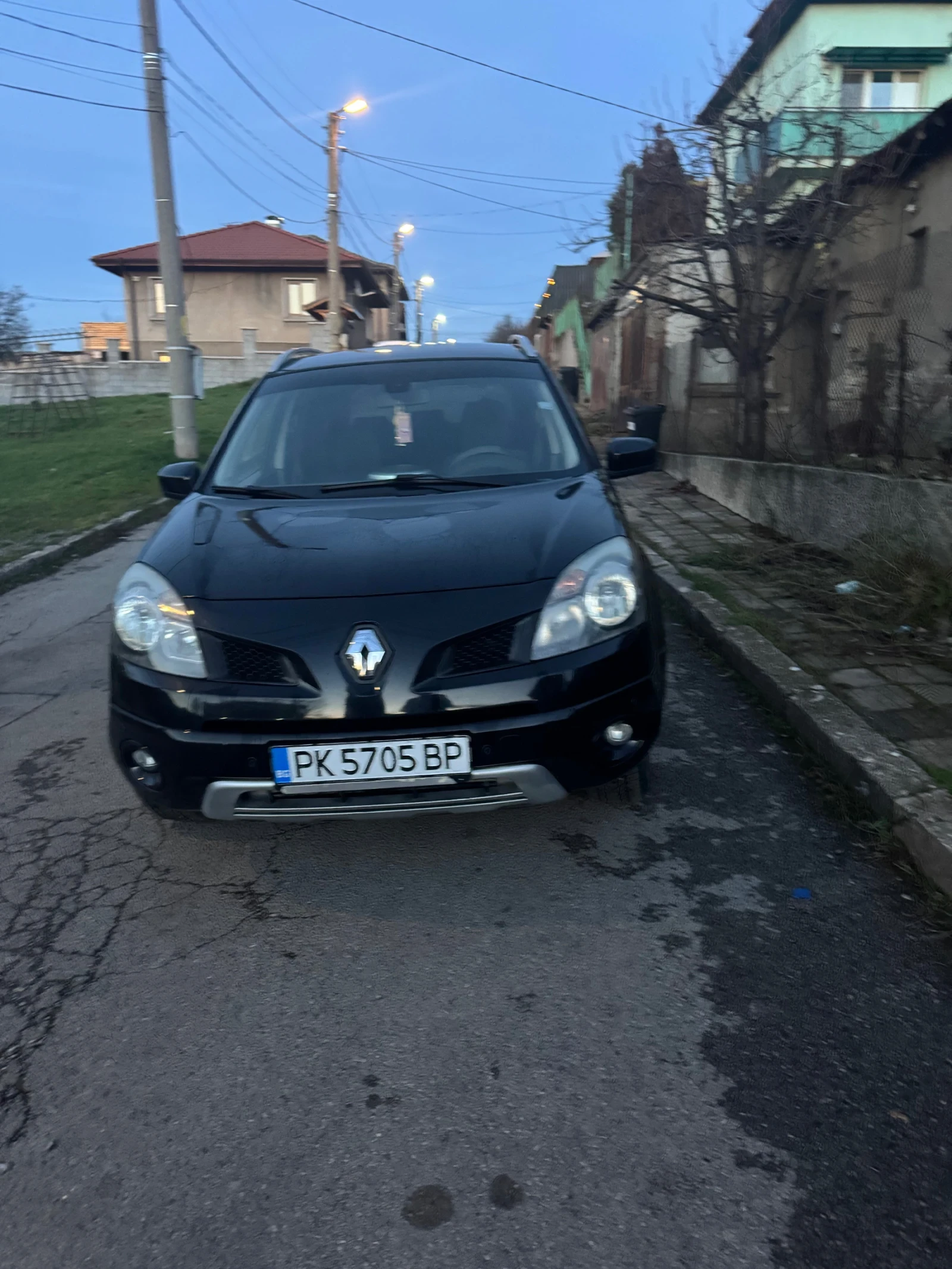 Renault Koleos, снимка 10 - Автомобили и джипове - 53715637