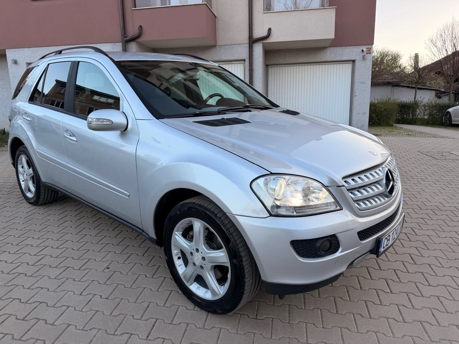Mercedes-Benz ML 320
