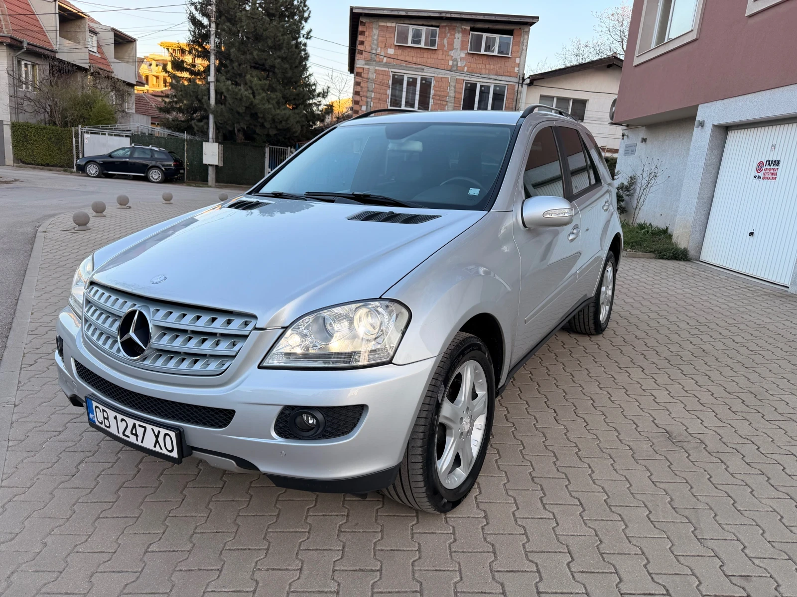 Mercedes-Benz ML 320, снимка 3 - Автомобили и джипове - 54141446