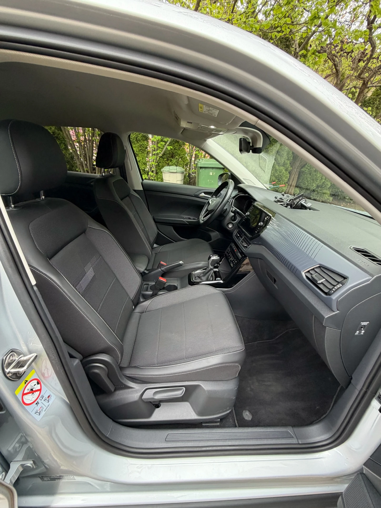 VW T-Cross 1.5 TSI 150 к.с DSG7, снимка 7 - Автомобили и джипове - 54429546