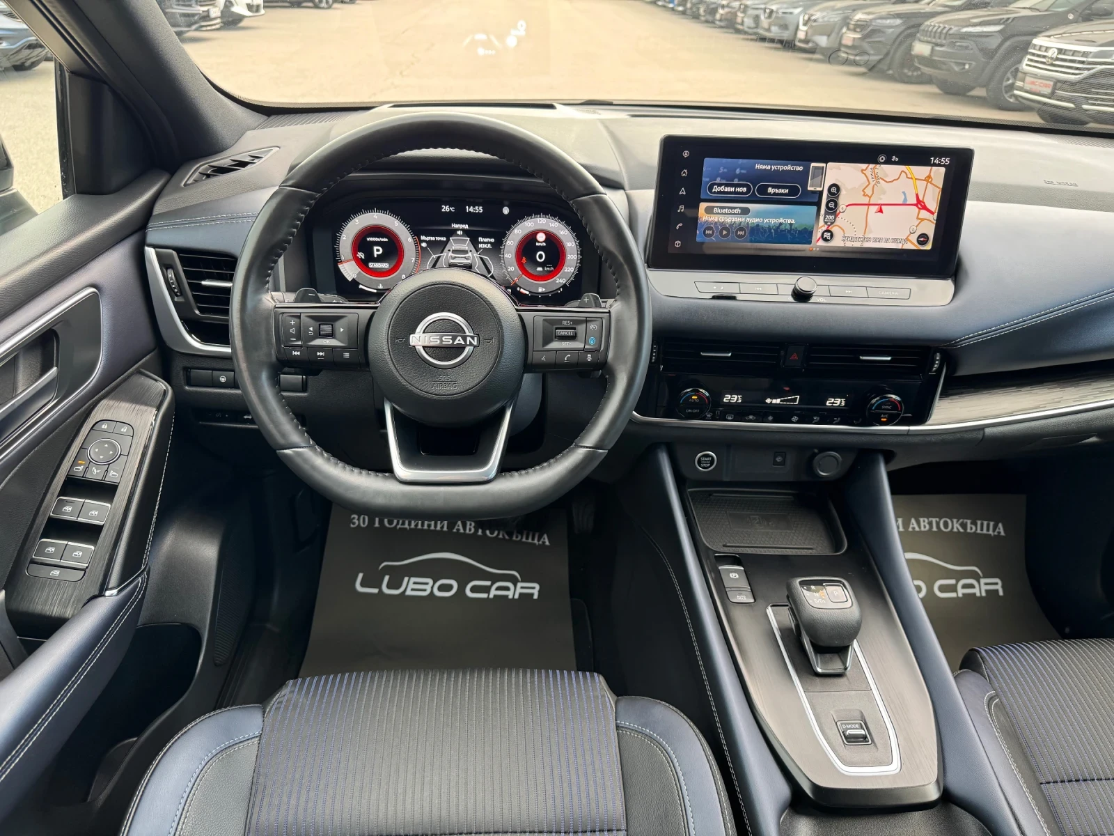 Nissan Qashqai TECNA* HEAD UP* BLIND SPOT* PANO* 360cam* КАТО НОВ, снимка 12 - Автомобили и джипове - 55103762