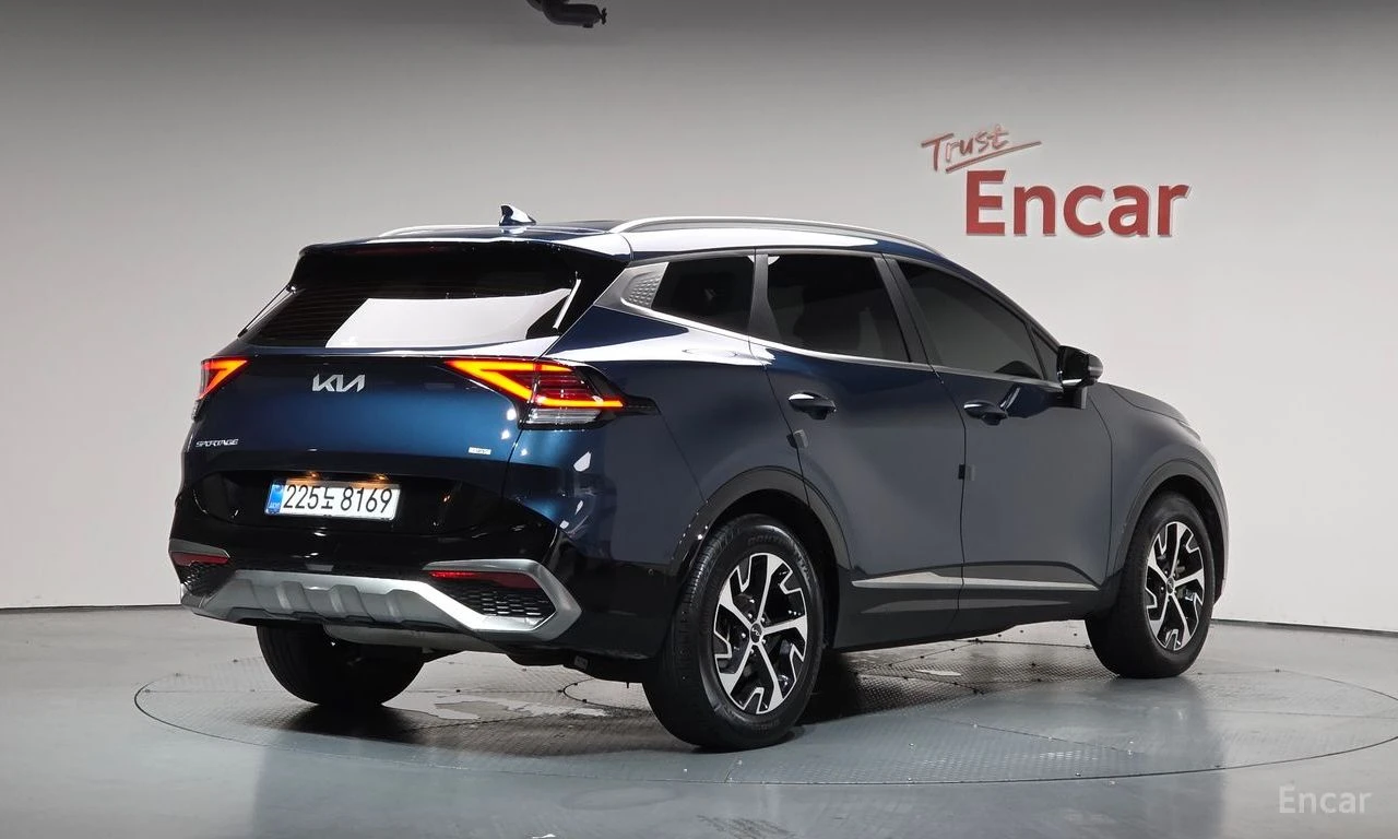 Kia Sportage 1.6 Hybrid Signature 4x4* DISTRONIC* 360 CAM* , снимка 3 - Автомобили и джипове - 55302055
