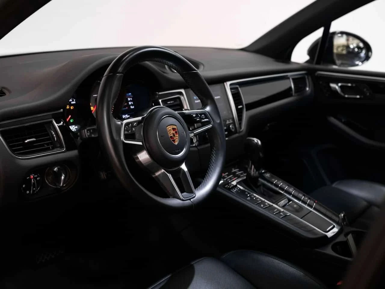 Porsche Macan, снимка 12 - Автомобили и джипове - 56716733