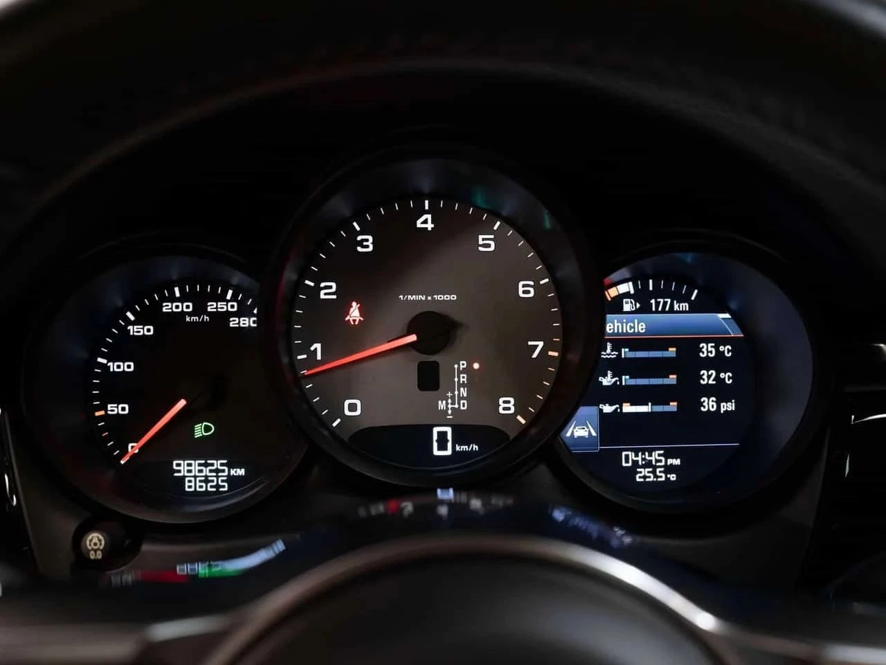 Porsche Macan, снимка 14 - Автомобили и джипове - 56716733