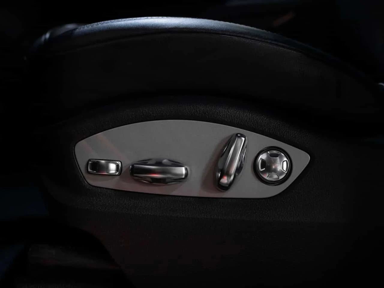 Porsche Macan, снимка 11 - Автомобили и джипове - 56716733